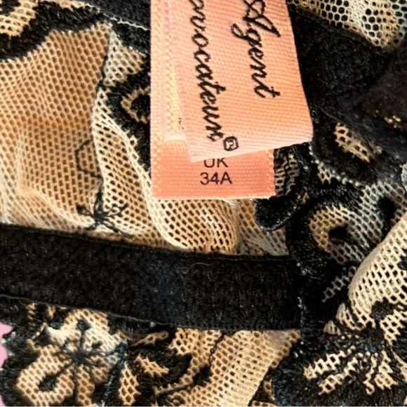 Agent Provocateur Vintage 2000’s bra and panty set 34A and size Small - Picture 4 of 5